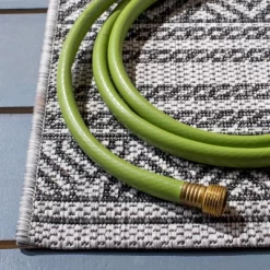 Courtyard CY8866 Power Loomed Indoor/Outdoor Area Rug - Safavieh